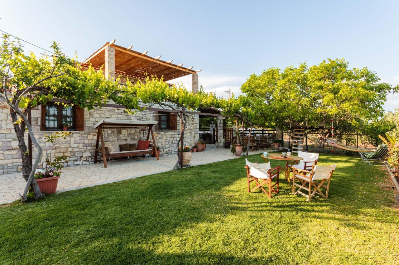 Petalidi Olive Garden Stone House Near The Beach Exteriör bild