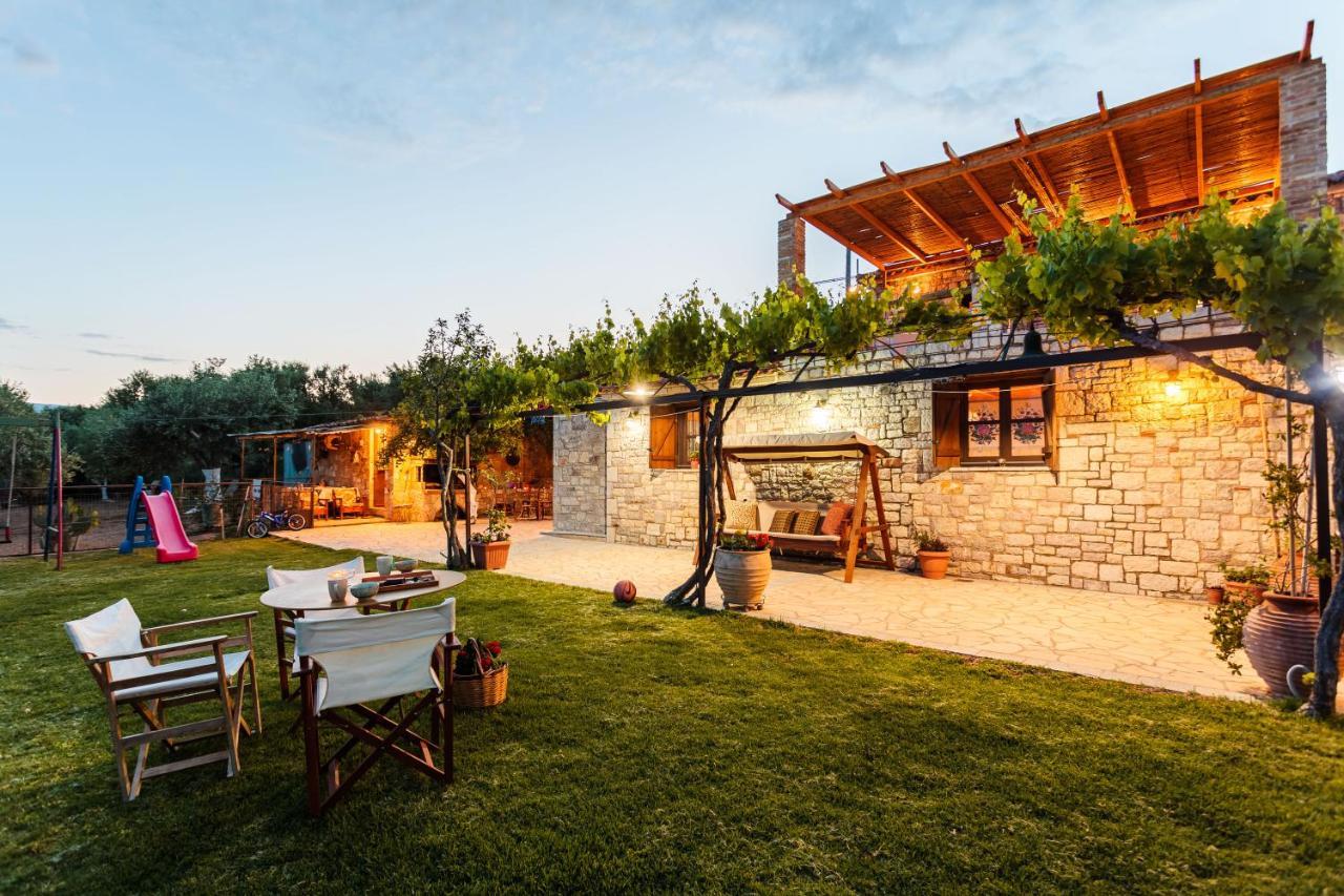Petalidi Olive Garden Stone House Near The Beach Exteriör bild