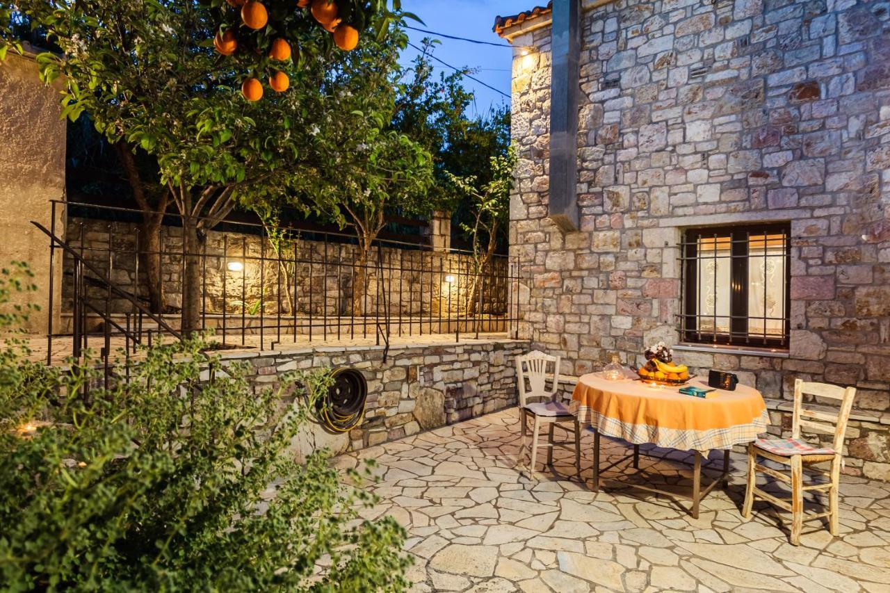 Petalidi Olive Garden Stone House Near The Beach Exteriör bild